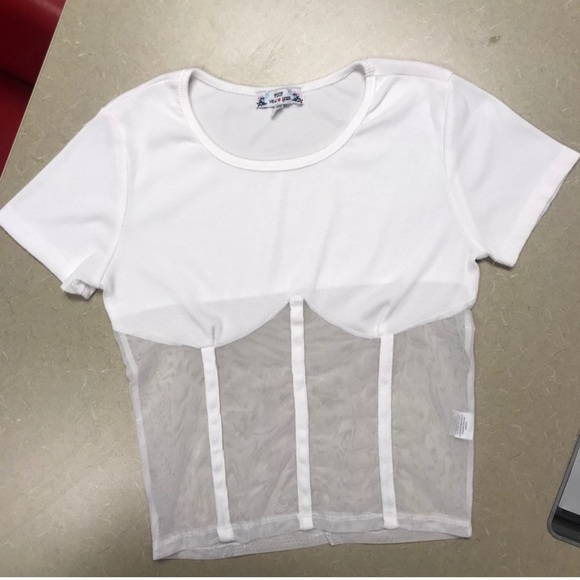 Poof New York Women’s Top - Picture 7 of 10